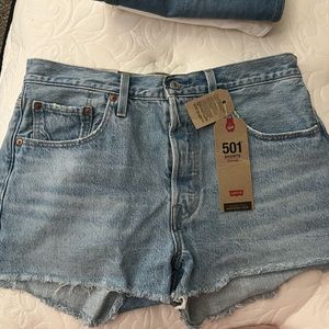 Levi’s 501 Butterfly Close Shorts
